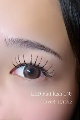 【12月限定】LEDフラットラッシュ140本通常¥7100→¥6000✨D、DD、LC、LDカール有《オフ込》