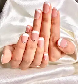 【練習モデル】フレンチネイル