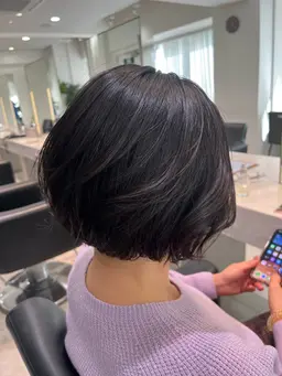 カット【トレンドスタイルに♪】　シャンプー+似合わせカット　￥5500