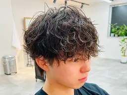 【人気Ｎｏ．3】人気ケアシャンプー使用！カット＋ナチュラルパーマ¥11450