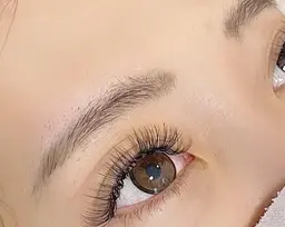 Wフラットラッシュ80束　　　　　　　　　　　　　　　ナチュラルに束間がお好きな方に✨