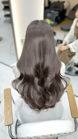 【🦋艶髪度No.2🦋】🇰🇷韓国風カット＋ケアカラー＋髪質改善トリートメント🫧