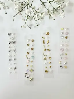 《11月限定!オープン記念価格》耳ツボジュエリー8粒まで💎(マッサージ付き)