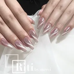 🤍研修モデル募集🤍マグネットorオーロラミラーネイル(オフあり)