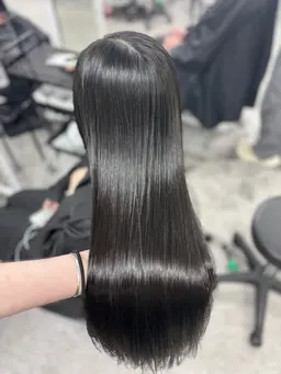 【☔️12月末まで限定🫧】癖、うねりを抑える縮毛矯正(リタッチもOK)+カット+カラー+外部補修トリートメント🤍