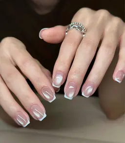 マグネット＋フレンチネイル