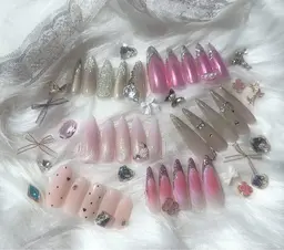 ★長さ出しアートジェル★ちゅるんワンホン・水光マグネイル￥9900