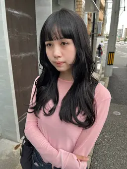 【就活・実習前などに📓✨】黒染めじゃない暗染めカラー+似合わせカット+トリートメント🥣