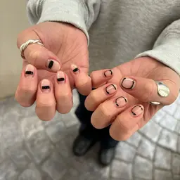 持ち込みデザインネイル90分💅🏽フィルイン施術✨