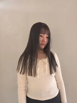 カットモデル　（medium long cut ）　シャンプー　3step treatment超音波アイロン
