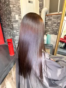 12月末まで❗️女性専用❣️イルミナカラー+オゾン水素TR 美髪SPA🫧BLEACH歴無しのみ