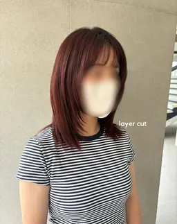 【韓国🇰🇷🩶】レイヤーカット🫧+艶カラー+4種のoggiトリートメント付き🪽