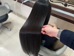 【ミニモ限定】 毎日触りたくなるような髪質に♫艶が溢れるリタッチ白髪染め+ブロー スタイリング付🐱