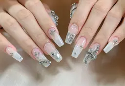 🎀チップ長さ出し＋持ち込みデザイン＋パーツやり放題 ✨（初回ソフトジェルオフ無料／ケア込み）
