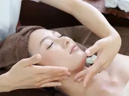 初回限定‼︎ フェイシャルエステ ⭐︎骨盤調整付き⭐︎