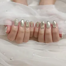 7/29 12時半​〜​オフありミラーネイル✨
