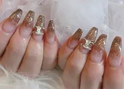 ラメグラデーションネイル💅ショートネイルのみ(オフ500円)