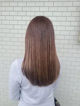 『当日限定‼️』艶カラー➕ダメージケアトリートメント⭐️➕カット✂️コテ巻き仕上げ🌷