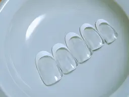 オフなし白フレンチ⚪️(クリアベース)※オフは致しかねます