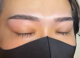 ハリウッドブロウリフト(HBL+眉毛wax+ピンセット+メイク仕上げ)