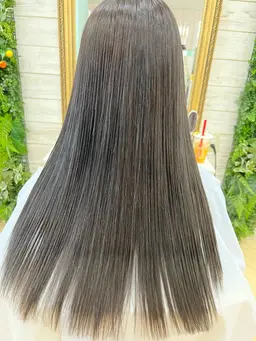 うる艶💖美髪矯正＋クイックトリートメント