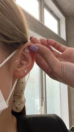 5粒💎耳ツボjuwelry💎