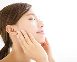 【毛穴パック付き✨】産毛スッキリ顔まるごと脱毛¥5500→¥3300