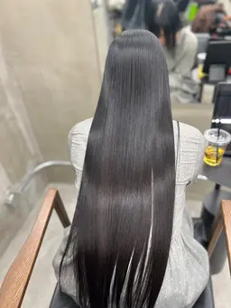 💗うる艶ストレート💗縮毛矯正 × カット🫧サラサラ/艶/自然な丸み/韓国/難波