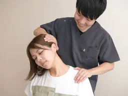 【顔出し無：撮影モニター】全部先生にお任せ！全身なんでも整体！