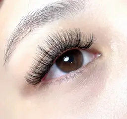 【お得にメンテナンス♪】ボリュームラッシュ60束付け足し☆ 7040円