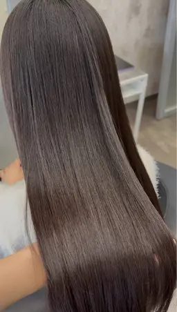 🌹酸性ストレート＋シャンプーブロー🫧 (プラス料金でトリートメントご利用いただけます🌈)