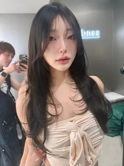 【期間限定メニュー✨】韓国風レイヤーカット🫧うる艶トリートメント付き🧴