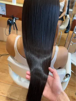 カット、髪質改善トリートメント¥18700→¥7000