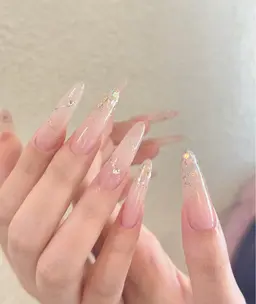 ✨チップ長さ出し10本✨4本デザイン・シンプルコース☆初回ジェルオフ無料☆持ち込みデザイン🉑口コミあり300OFF！