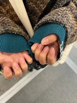 💧ウォーターケア💧甘皮を綺麗にし爪のツヤだしをします☁️