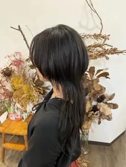 【学割U-24年末限定】前髪カット➕顔周りレイヤー(コテ巻き、アイロン仕上げ)