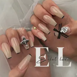 フレンチネイル/クリアベース、ソフトジェルオフ込み