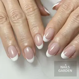 フレンチネイル（オフありなし）⚠️ベースカラー無し