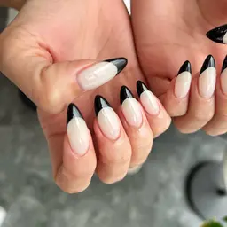 🦋 : French Nail《オフ込み✳︎オフ無料》