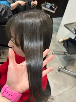 8月限定‼️縮毛矯正で毎日アイロン生活からのストレス解消☘️