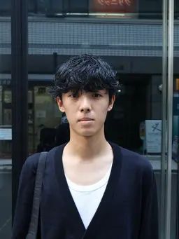 【11、12月限定価格‼️】カット💇+特殊パーマ👨‍🦱(波巻きパーマ、ツイストパーマ)