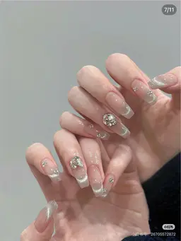 夏人気no1🔥 ワンホン風マグネットグラデ一ションフレンチ(カラ一ベ一スあり)