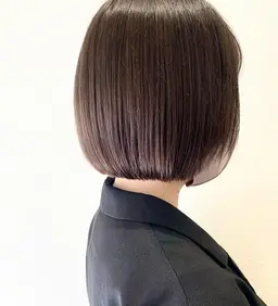 【衝撃💥12.1月限定☂️】カット＋透明感カラー＋縮毛矯正＋トリートメント