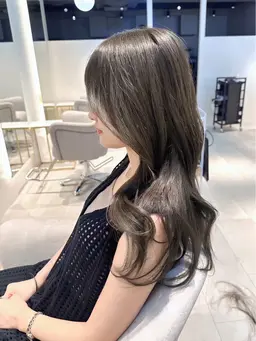 カラー‎🤍