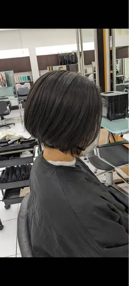 前下がりボブ