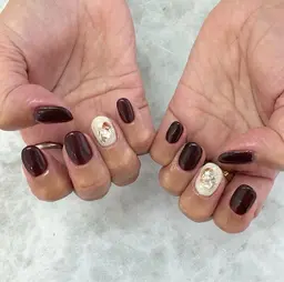 【9/7限定】（オフなし）ハンド💅🏻《ワンポイントアートコース🎀》パラジェル変更+¥1,100✨／横浜関内