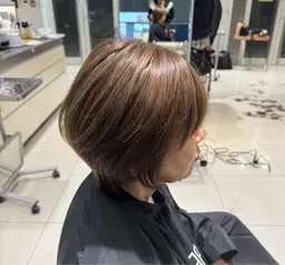 【minimo限定価格】カット+ブリーチ+透明感カラー+トリートメント