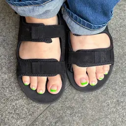 （オフあり）フットグラデーションネイル