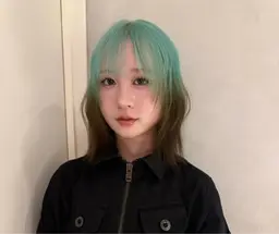 [デザインカラー]ブリーチ+デザインカラー+オリジナルトリートメント🩵ルーツカラー/梅田/ハイトーン/19時から