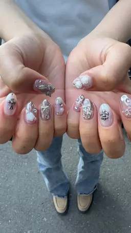 オフ有🎨90分アートし放題✨やりたいデザインご持参ください【ストーン，パーツ持ち込み可】
